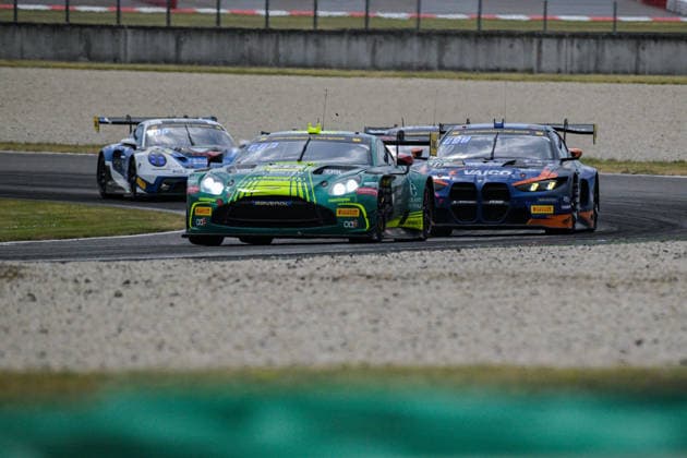 ADAC GT Masters, Dekra Lausitzring 2026 20.06.2026 ab 9.00 Uhr Schipkau OT Klettwitz, Dekra Lausitzring Im Foto: 39 Jamie Alan Day (UAE),Baudouin Detout (FRA) Comtoyou Racing, 10 Florian Rauer (GER), Storm Gjerdrum (NOR) FK Performance Motorsport ADAC GT Masters, Dekra Lausitzring 2026 Schipkau OT Klettwitz Brandenburg Deutschland *** ADAC GT Masters, Dekra Lausitzring 2026, June 20, 2026, starting at 9 Copyright: xEHLxMedia MichelxKöhlerx 20262006-GT Masters-1 Rennen-Dekra-Lausitzring_016