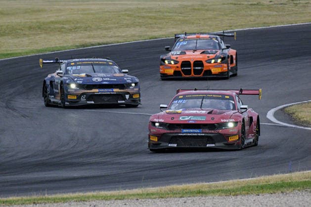 ADAC GT Masters, Dekra Lausitzring 2026 20.06.2026 ab 9.00 Uhr Schipkau OT Klettwitz, Dekra Lausitzring Im Foto: 02 Niklas Kalus (GER) Kiano Blum (AUT) Haupt Racing Team, 01 Emil Gjerdrum (NOR), Max Reis (GER) Haupt Racing Team, 11 Tim Zimmermann (GER),Leyton Fourie (RSA) FK Performance Motorsport ADAC GT Masters, Dekra Lausitzring 2026 Schipkau OT Klettwitz Brandenburg Deutschland *** ADAC GT Masters, Dekra Lausitzring 2026, June 20, 2026, starting at 9 Copyright: xEHLxMedia MichelxKöhlerx 20262006-GT Masters-1 Rennen-Dekra-Lausitzring_033