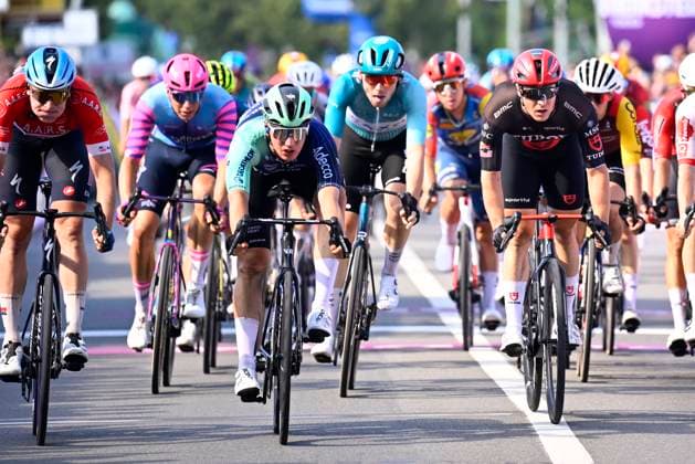 Baloise Belgium Tour 2026 Stage 4 AARSCHOT, BELGIUM - JUNE 20 : Kooij Olav (NED) of Decathlon CMA CGM Team in the final sprint during stage 4 of the 95th edition of Baloise Tour of Belgium an UCI ProSeries 2.Pro cycling road race stage for Men Elite of 183.5 km with start in Begijnendijk and finish in Aarschot on June 20, 2026 in Aarschot, Belgium, 20 06 2026 ( Motordriver Stephan Boone - Aarschot Belgium  Copyright: xTomasxSiskx