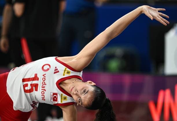 Turkiye v Germany - 2026 FIVB Volleyball Nations League ANKARA, TURKIYE - JUNE 20: Deniz Uyanik (15) of Turkiye warms up ahead of the 2026 FIVB Volleyball Nations League (VNL) Week 2 match between Turkiye and Germany at Ankara Sports Hall in Ankara, Turkiye on June 20, 2026. Akin Celiktas Anadolu Ankara Turkey. Editorial use only. Please get in touch for any other usage.  Copyright: x2026xAnadoluxAkinxCeliktasx