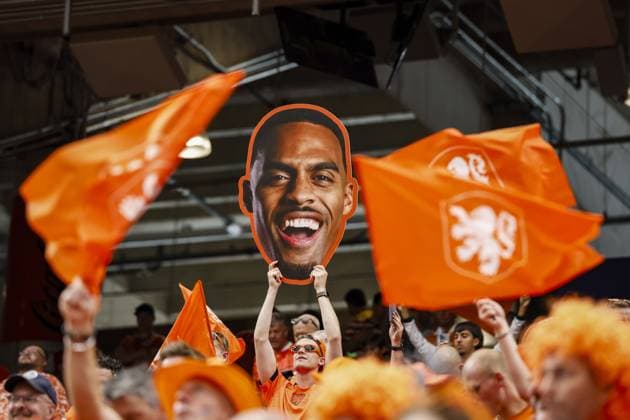 HOUSTON - Orange supporters prior to the FIFA 2026 Group F match between the Netherlands and Sweden at Houston Stadium on June 20, 2026, in Houston, United States. ROBIN VAN LONKHUIJSEN ANP FIFA World Cup, WM, Weltmeisterschaft, Fussball 2026 group stage 2026 xVIxANPxSportx xxANPxIVx 561518899 originalFilename: 561518899.jpg