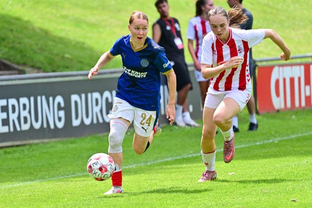 20.06.2026, Fußball, Frauen, Regionalliga, Relagation zur 2. Bundesliga, Saison 2025 2026, Holstein Kiel - 1. FC Köln, Holstein Women Kira Hasse Kiel, Holstein-Stadion Waldwiese, VfB Kiel Platz Schleswig-Holstein Deutschland *** June 20, 2026, Soccer, Womens, Regional League, Promotion Relegation to the 2. Bundesliga, 2025–2026 Season, Holstein Kiel vs. 1. FC Köln, Holstein Womens Team (Kira Hasse, Kiel), Holstein Stadion Waldwiese, VfB Kiel Field, Schleswig-Holstein, Germany,detected_source_language
