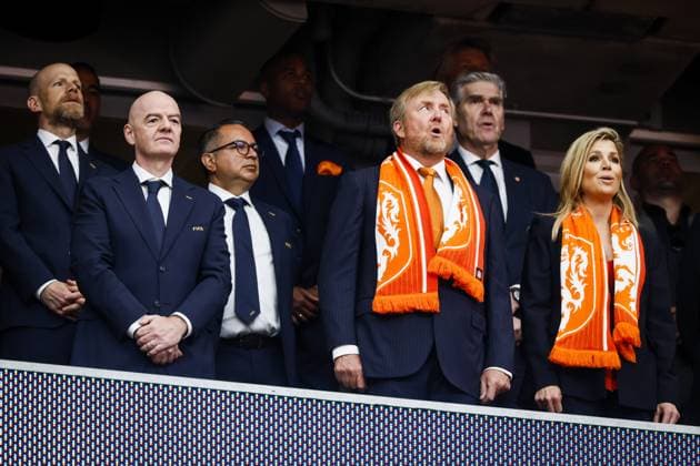HOUSTON - (lr) Gianni Infantino, King Willem-Alexander, and Queen Maxima in the stands during the FIFA 2026 Group F match between the Netherlands and Sweden at Houston Stadium on June 20, 2026, in Houston, United States. KOEN VAN WEEL ANP FIFA World Cup, WM, Weltmeisterschaft, Fussball 2026 group stage 2026 xVIxANPxSportx xxANPxIVx 561521502 originalFilename: 561521502.jpg