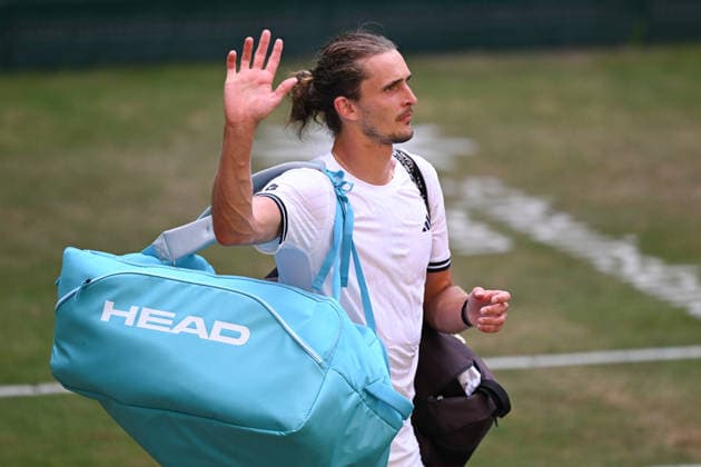 Alexander Zverev GER verliert das Halbfinale 20.06.2026 ¢ Tennis ¢ TERRA WORTMANN OPEN ¢ ATP, Tennis Herren 500, heristo-arena-Halle (Westfalen), TERRA WORTMANN OPEN, NRW Germany *** Alexander Zverev (GER) loses the semifinal on June 20, 2026 ¢ Tennis ¢ TERRA WORTMANN OPEN ¢ ATP 500, heristo arena Halle Westfalen, TERRA WORTMANN OPEN, North Rhine-Westphalia, Germany,detected_source_language Copyright: xpepphotox xPeterxEppingerx pep00321, pep_20260620_hm_377803