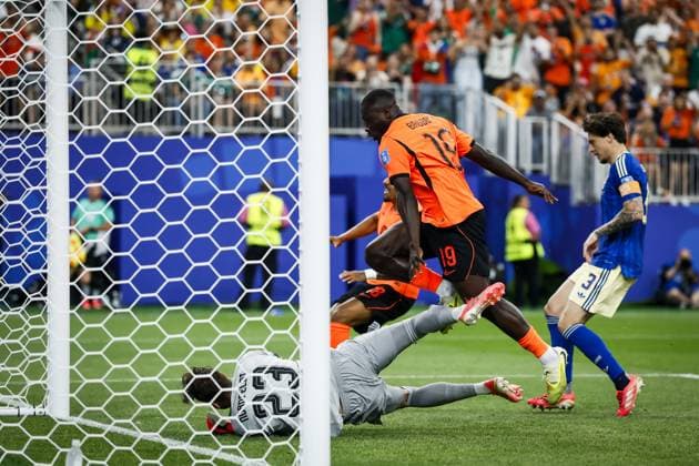 HOUSTON - Brian Brobbey of the Netherlands scores the 1-0 during the FIFA 2026 World Cup Group F match between the Netherlands and Sweden at Houston Stadium on June 20, 2026, in Houston, United States. KOEN VAN WEEL ANP FIFA World Cup, WM, Weltmeisterschaft, Fussball 2026 group stage 2026 xVIxANPxSportx xxANPxIVx 561521969 originalFilename: 561521969.jpg