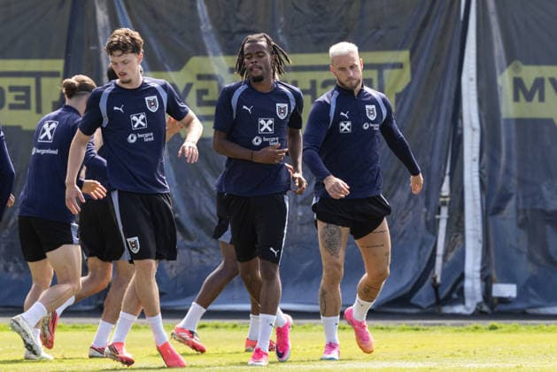 SOCCER - FIFA World Cup, WM, Weltmeisterschaft, Fussball 2026, preview SANTA BARBARA,CALIFORNIA,USA,20.JUN.26 - SOCCER - FIFA World Cup 2026, USA, Mexico, Canada, preview, Oesterreichischer Fussball-Bund, training team AUT. Image shows Paul Wanner, Carney Chukwuemeka and Marcel Sabitzer (AUT).  GEPAxpictures xArminxRauthner