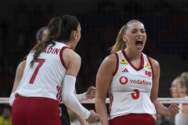 Turkiye v Germany - 2026 FIVB Volleyball Nations League ANKARA, TURKIYE - JUNE 20: Cansu Ozbay (3) of Turkiye national volleyball team celebrates scoring a point during the 2026 FIVB Volleyball Nations League (VNL) Pool 2 match between Turkiye and Germany at Ankara Sports Hall in Ankara, Turkiye on June 20, 2026. Dilara Irem Sancar Anadolu Ankara Turkey. Editorial use only. Please get in touch for any other usage.  Copyright: x2026xAnadoluxDilaraxIremxSancarx