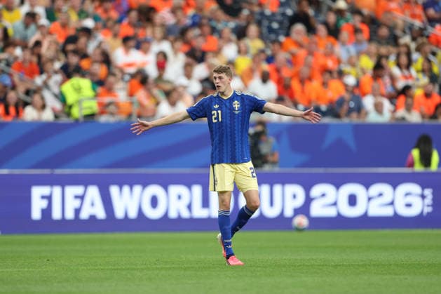 Sweden Alexander Bernhardss during match played at NGR Stadium, Houston, USA, today 20 June. EFE Carlos Ramirez. NETHERLANDS SWEDEN !ACHTUNG: NUR REDAKTIONELLE NUTZUNG!  Copyright: xCARLOSxRAMIREZx GRAF2153 20260620-55020658582_1