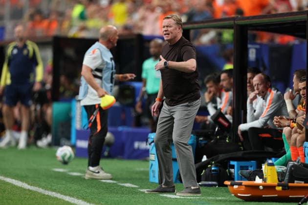 Netherlands coach Ronald Koeman during match played between Netherlands and Sweden at NGR Stadium, Houston, USA, today 20 June. EFE Carlos Ramirez. NETHERLANDS SWEDEN !ACHTUNG: NUR REDAKTIONELLE NUTZUNG!  Copyright: xCARLOSxRAMIREZx GRAF2156 20260620-55020658606_1