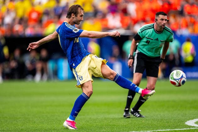 260620 Benjamin Nygren of Sweden during the FIFA World Cup, WM, Weltmeisterschaft, Fussball 2026 football match between Netherlands and Sweden on June 20, 2026 in Houston. Photo: Petter Arvidson BILDBYRAN kod PA PA1246 bbeng fotboll football soccer fotball vm fotbolls-vm fotball-vm fotbolls-vm 2026 fifa world cup 2026 sverige sweden sverige a netherlands nederländerna *** June 20, 2026  Copyright: PETTERxARVIDSON BB260620PA131