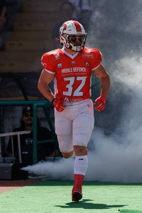 Lawrence Jenkins (32, Augsburg Centurions) beim Spiel zwischen Augsburg Centurions v Gießen Golden Dragons, American Football, Männer, GFL2, 2026, 7.Spieltag am 20.06.2026 in Augsburg, Rosenaustadion. Bayern Deutschland *** Lawrence Jenkins, 32, of the Augsburg Centurions during the game between the Augsburg Centurions and the Gießen Golden Dragons, American football, mens, GFL2, 2026, Matchday 7 on June 20, 2026, in Augsburg, Rosenaustadion, Bavaria, Germany,detected_source_language