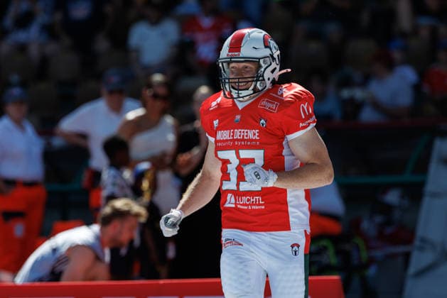 Samuel Stickroth (33, Augsburg Centurions) beim Spiel zwischen Augsburg Centurions v Gießen Golden Dragons, American Football, Männer, GFL2, 2026, 7.Spieltag am 20.06.2026 in Augsburg, Rosenaustadion. Bayern Deutschland *** Samuel Stickroth, 33, of the Augsburg Centurions during the game between the Augsburg Centurions and the Gießen Golden Dragons, American football, mens, GFL2, 2026, Matchday 7 on June 20, 2026, in Augsburg, Rosenaustadion, Bavaria, Germany,detected_source_language