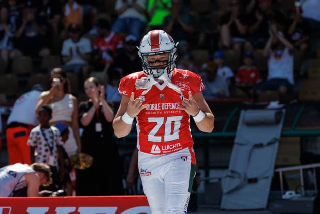 Alexander Weissbeck (20, Augsburg Centurions) beim Spiel zwischen Augsburg Centurions v Gießen Golden Dragons, American Football, Männer, GFL2, 2026, 7.Spieltag am 20.06.2026 in Augsburg, Rosenaustadion. Bayern Deutschland *** Alexander Weissbeck, 20, of the Augsburg Centurions during the game between the Augsburg Centurions and the Gießen Golden Dragons, American football, mens, GFL2, 2026, Matchday 7 on June 20, 2026, in Augsburg, Rosenaustadion, Bavaria, Germany,detected_source_language