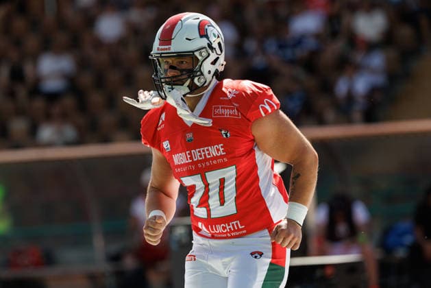 Alexander Weissbeck (20, Augsburg Centurions) beim Spiel zwischen Augsburg Centurions v Gießen Golden Dragons, American Football, Männer, GFL2, 2026, 7.Spieltag am 20.06.2026 in Augsburg, Rosenaustadion. Bayern Deutschland *** Alexander Weissbeck, 20, of the Augsburg Centurions during the game between the Augsburg Centurions and the Gießen Golden Dragons, American football, mens, GFL2, 2026, Matchday 7 on June 20, 2026, in Augsburg, Rosenaustadion, Bavaria, Germany,detected_source_language