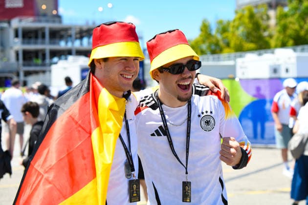 Germany national team, Nationalteam vs Ivory Coast National Team. FIFA World Cup, WM, Weltmeisterschaft, Fussball 2026 Group E match. Fans enter the stadium premises previous to the match played between the National Teams of Germany and Cote dIvoire. FIFA World Cup 2026 Group E match, played on 20.06.26 at the Toronto Stadium in Toronto, Ontario, Canada. Photo Jose Campos PMEimages Toronto Ontario Canada Copyright: xJosexCamposx xPMEimagesx