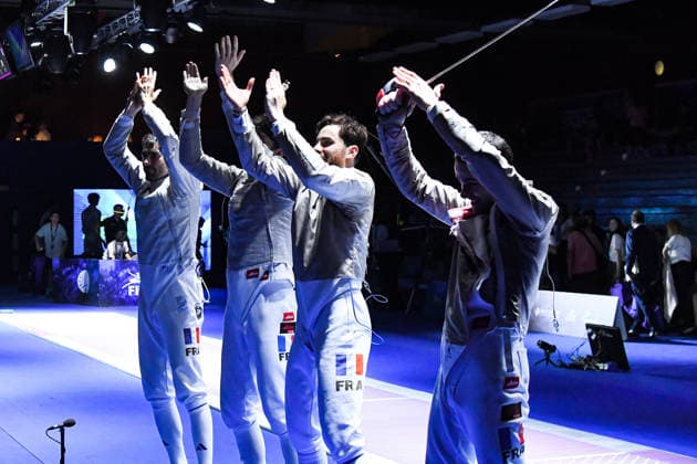 ESCRIME : Championnat d Europe Antony 2026 - 20 06 2026 Les escrimeurs francais cÃ lebrent leur mÃ daille de Bronze en Sabre par equipe AntonyFrance  Copyright: xBaptistexAutissierx