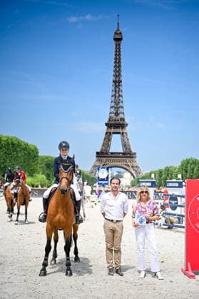 Brunehilde Magnin 2ème sur Karate Kid avec Olivier Brunet, Directeur associé chez Barnes et Virginie Coupérie-Eiffel au Prix Barnes de de la 12ème édition Longines Paris Eiffel Jumping au pied de la Tour Eiffel sur le Champ-de-Mars à Paris, France, le 20 juin 2026. Perusseau-Veeren Bestimage Barnes Prize during the 12th edition of the Longines Paris Eiffel Jumping at Champ-de-Mars near Eiffel Tower in Paris, France, on June 20, 2026. Paris France  Copyright: xPerusseau-Veerenx xBestimagexPerusseau-Veerenx xBestimagex