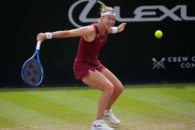 Lexus Nottingham Open - Day Six Marie Bouzkova in action during her semi-final singles match at the 2026 Lexus Nottingham Open Women s tennis tournament at the Nottingham Tennis Centre in Nottingham, England, on June 20, 2026. Nottingham Great Britain United Kingdom  Copyright: xOwenxHammondx originalFilename:hammond-2026lexu260620_npOcc.jpg