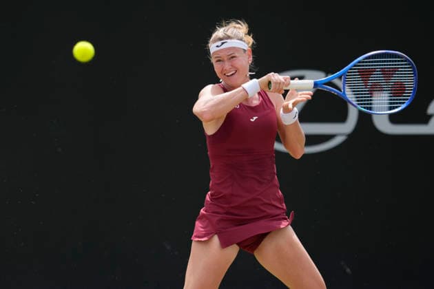 Lexus Nottingham Open - Day Six Marie Bouzkova in action during her semi-final singles match at the 2026 Lexus Nottingham Open Women s tennis tournament at the Nottingham Tennis Centre in Nottingham, England, on June 20, 2026. Nottingham Great Britain United Kingdom  Copyright: xOwenxHammondx originalFilename:hammond-2026lexu260620_npQGR.jpg