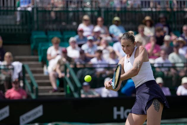 Lexus Nottingham Open - Day Six Karolina Pliskova competes during her semi-final singles match at the 2026 Lexus Nottingham Open Women s tennis tournament at the Nottingham Tennis Centre in Nottingham, England, on June 20, 2026. Nottingham Great Britain United Kingdom  Copyright: xOwenxHammondx originalFilename:hammond-2026lexu260620_npRVE.jpg