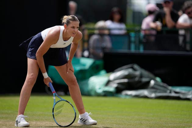 Lexus Nottingham Open - Day Six Karolina Pliskova competes during her semi-final singles match at the 2026 Lexus Nottingham Open Women s tennis tournament at the Nottingham Tennis Centre in Nottingham, England, on June 20, 2026. Nottingham Great Britain United Kingdom  Copyright: xOwenxHammondx originalFilename:hammond-2026lexu260620_npUMn.jpg