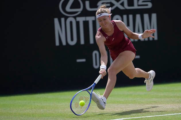 Lexus Nottingham Open - Day Six Marie Bouzkova in action during her semi-final singles match at the 2026 Lexus Nottingham Open Women s tennis tournament at the Nottingham Tennis Centre in Nottingham, England, on June 20, 2026. Nottingham Great Britain United Kingdom  Copyright: xOwenxHammondx originalFilename:hammond-2026lexu260620_npB4B.jpg