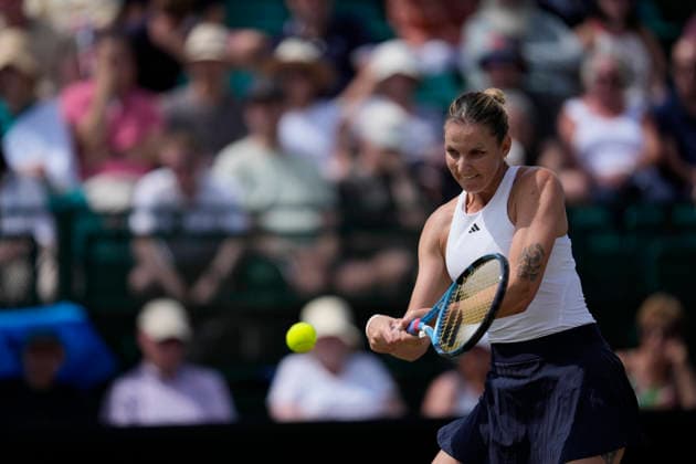Lexus Nottingham Open - Day Six Karolina Pliskova competes during her semi-final singles match at the 2026 Lexus Nottingham Open Women s tennis tournament at the Nottingham Tennis Centre in Nottingham, England, on June 20, 2026. Nottingham Great Britain United Kingdom  Copyright: xOwenxHammondx originalFilename:hammond-2026lexu260620_npuX0.jpg