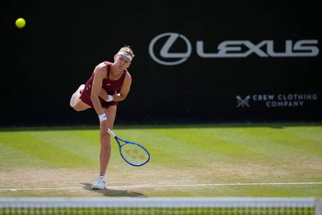 Lexus Nottingham Open - Day Six Marie Bouzkova in action during her semi-final singles match at the 2026 Lexus Nottingham Open Women s tennis tournament at the Nottingham Tennis Centre in Nottingham, England, on June 20, 2026. Nottingham Great Britain United Kingdom  Copyright: xOwenxHammondx originalFilename:hammond-2026lexu260620_npoVk.jpg