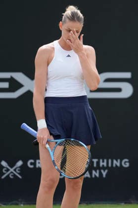 Lexus Nottingham Open - Day Six Karolina Pliskova competes during her semi-final singles match at the 2026 Lexus Nottingham Open Women s tennis tournament at the Nottingham Tennis Centre in Nottingham, England, on June 20, 2026. Nottingham Great Britain United Kingdom  Copyright: xOwenxHammondx originalFilename:hammond-2026lexu260620_np5IB.jpg