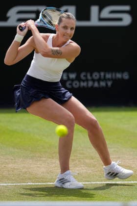Lexus Nottingham Open - Day Six Karolina Pliskova competes during her semi-final singles match at the 2026 Lexus Nottingham Open Women s tennis tournament at the Nottingham Tennis Centre in Nottingham, England, on June 20, 2026. Nottingham Great Britain United Kingdom  Copyright: xOwenxHammondx originalFilename:hammond-2026lexu260620_npiO5.jpg