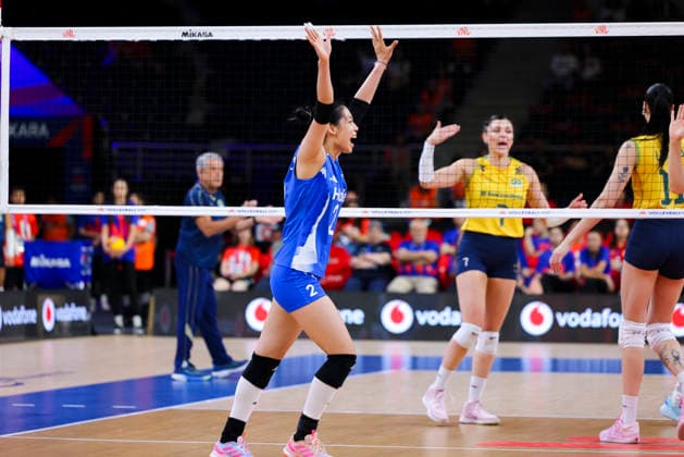 China V Brazil - Volleyball Nations League 2026 Ankara Stage China and Brazil compete in the FIVB Volleyball Nations League (VNL) match at the Ankara Arena in Ankara, Turkey, on June 20, 2026. Ankara Turkey  Copyright: xÃ‡aÄülarxOskayx originalFilename:oskay-chinavbr260620_np85I.jpg