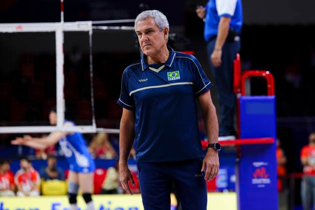 China V Brazil - Volleyball Nations League 2026 Ankara Stage Jose Roberto Guimaraes is seen during the FIVB Volleyball Nations League (VNL) match between China and Brazil at the Ankara Arena in Ankara, Turkey, on June 20, 2026. Ankara Turkey  Copyright: xÃ‡aÄülarxOskayx originalFilename:oskay-chinavbr260620_npI9z.jpg