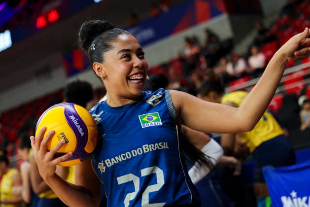 China V Brazil - Volleyball Nations League 2026 Ankara Stage Marcelle de Arruda Mattos da Silva, 22, participates in pre-match warm-ups for the FIVB Volleyball Nations League (VNL) match between China and Brazil at the Ankara Arena in Ankara, Turkey, on June 20, 2026. Ankara Turkey  Copyright: xÃ‡aÄülarxOskayx originalFilename:oskay-chinavbr260620_npzcZ.jpg