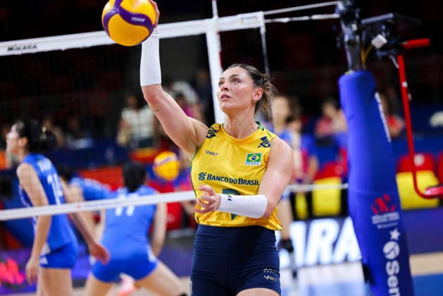 China V Brazil - Volleyball Nations League 2026 Ankara Stage Rosamaria Montibeller 7 participates in the FIVB Volleyball Nations League (VNL) match between China and Brazil at the Ankara Arena in Ankara, Turkey, on June 20, 2026. Ankara Turkey  Copyright: xÃ‡aÄülarxOskayx originalFilename:oskay-chinavbr260620_npIxl.jpg