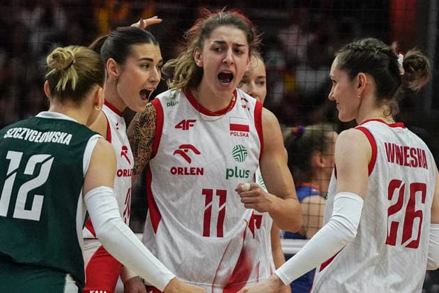 FIVB Women s Nations League 2026. Martyna Lukasik of Poland celebrates with teammates during the FIVB Women s Volleyball Nations League match between the Netherlands and Poland in Bangkok, Thailand, on June 20, 2026. Bangkok Bangkok Thailand  Copyright: xAnusakxLaowilasx originalFilename:laowilas-notitle260620_npa7l.jpg