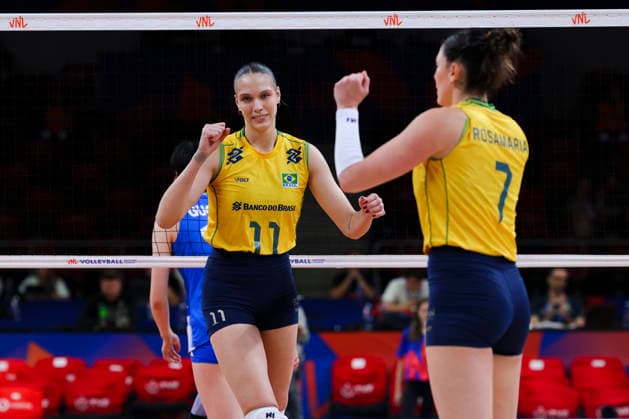China V Brazil - Volleyball Nations League 2026 Ankara Stage Luzia da Silva Nezzo ( 11) celebrates during the FIVB Volleyball Nations League (VNL) match between China and Brazil at the Ankara Arena in Ankara, Turkey, on June 20, 2026. Ankara Turkey  Copyright: xÃ‡aÄülarxOskayx originalFilename:oskay-chinavbr260620_npsTm.jpg