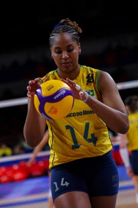 China V Brazil - Volleyball Nations League 2026 Ankara Stage China and Brazil compete during the FIVB Volleyball Nations League (VNL) match at the Ankara Arena in Ankara, Turkey, on June 20, 2026. Ankara Turkey  Copyright: xÃ‡aÄülarxOskayx originalFilename:oskay-chinavbr260620_npTty.jpg