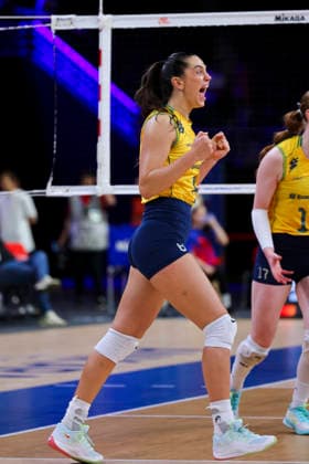 China V Brazil - Volleyball Nations League 2026 Ankara Stage Julia Gambatto Kudies 8 participates in the FIVB Volleyball Nations League (VNL) match between China and Brazil at the Ankara Arena in Ankara, Turkey, on June 20, 2026. Ankara Turkey  Copyright: xÃ‡aÄülarxOskayx originalFilename:oskay-chinavbr260620_npo7Q.jpg