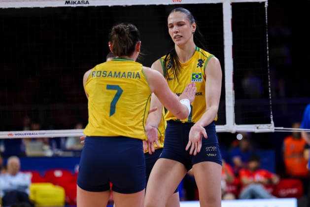 China V Brazil - Volleyball Nations League 2026 Ankara Stage Luzia da Silva Nezzo ( 11) participates in the FIVB Volleyball Nations League (VNL) match between China and Brazil at the Ankara Arena in Ankara, Turkey, on June 20, 2026. Ankara Turkey  Copyright: xÃ‡aÄülarxOskayx originalFilename:oskay-chinavbr260620_npowm.jpg