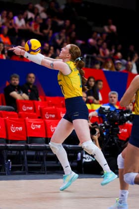 China V Brazil - Volleyball Nations League 2026 Ankara Stage Jullia Bergmann 7 participates in the FIVB Volleyball Nations League (VNL) match between China and Brazil at the Ankara Arena in Ankara, Turkey, on June 20, 2026. Ankara Turkey  Copyright: xÃ‡aÄülarxOskayx originalFilename:oskay-chinavbr260620_nphJF.jpg