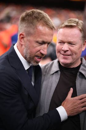 Netherlands v Sweden: Group F - FIFA World Cup, WM, Weltmeisterschaft, Fussball 2026 Graham Potter, Sweden manager, hugs Ronald Koeman, Netherlands manager, before the FIFA World Cup Group F match between the Netherlands and Sweden at Houston Stadium, Houston, on June 20, 2026. Houston Texas United States  Copyright: xMIxNewsx originalFilename:fletcher-netherla260620_npbpi.jpg