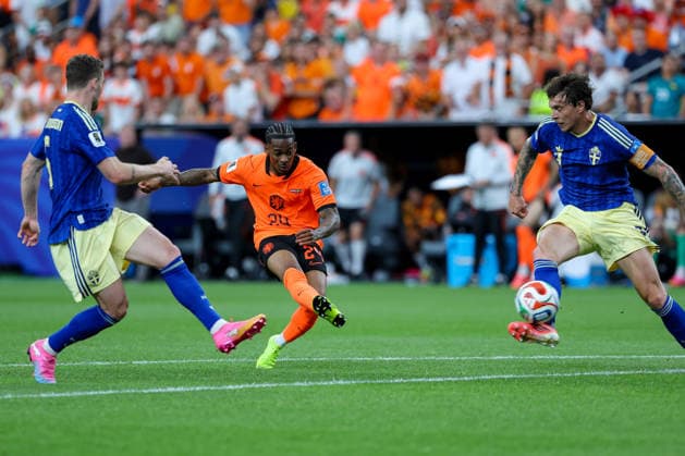 Crysencio Summerville (Netherlands) scores the team s fifth goal during the FIFA World Cup, WM, Weltmeisterschaft, Fussball 2026 Group F match between Netherlands and Sweden at Houston Stadium on June 20, 2026 in Houston, United States. (Photo by Torbjorn Tande DeFodi Images) - *** Crysencio Summerville of the Netherlands scores the teams fifth goal during the 2026 FIFA World Cup Group F match between the Netherlands and Sweden at Houston Stadium on June 20, 2026, in Houston, United States. Photo by Torbjorn Tande, DeFodi Images,detected_source_language