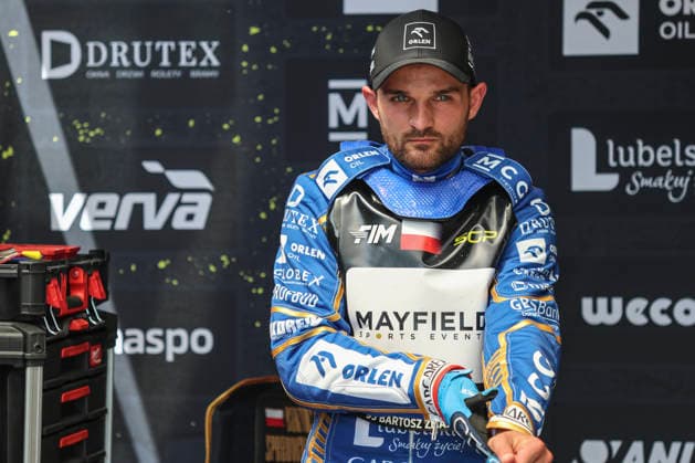 DEWALT FIM Speedway Grand Prix Of Poland - Wroclaw Bartosz Zmarzlik of Poland participates in qualifying ahead of the 2026 DEWALT FIM Speedway GP of Poland at Olympic Stadium in Wroclaw, Poland, on June 20, 2026. Wroclaw Poland  Copyright: xPiotrxZajacx originalFilename:zajac-dewaltfi260620_npLGg.jpg