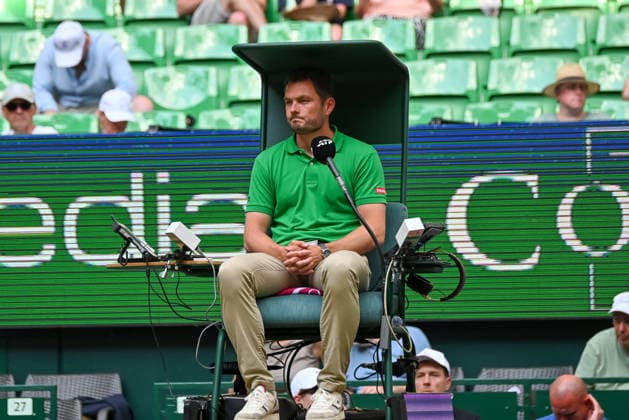 ATP, Tennis Herren Schiedsrichter Tiago Sturmer (BRA) TERRA WORTMANN Open 2026, Tennis, ATP, Tennis Herren 500, Turnier, Hauptfeld, Halbfinale, 20.06.2026, TERRA WORTMANN Open 2026, Tennis, ATP, Tennis Herren 500, Turnier, Hauptfeld, Halbfinale, 20.06.2026 Halle *** ATP Umpire Tiago Sturmer BRA TERRA WORTMANN Open 2026, Tennis, ATP, Mens 500, Tournament, Main Draw, Semifinals, June 20, 2026, TERRA WORTMANN Open 2026, Tennis, ATP, Mens 500, Tournament, Main Draw, Semifinals, June 20, 2026, Indoor,detected_source_language Copyright: xEibner-Pressefoto RobertxGertzenx EP_RGN