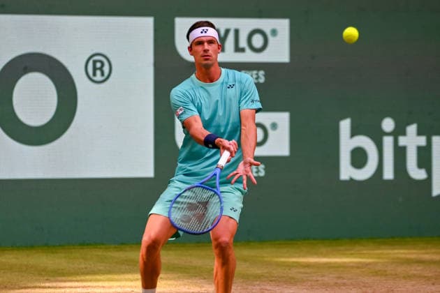 Daniel Altmaier (GER) spielt Vorhand TERRA WORTMANN Open 2026, Tennis, ATP, Tennis Herren Tennis Herren 500, Turnier, Hauptfeld, Halbfinale, 20.06.2026, TERRA WORTMANN Open 2026, Tennis, ATP, Tennis Herren 500, Turnier, Hauptfeld, Halbfinale, 20.06.2026 Halle *** Daniel Altmaier (GER) hits a forehand at the TERRA WORTMANN Open 2026, Tennis, ATP, Mens 500, Tournament, Main Draw, Semifinals, June 20, 2026, TERRA WORTMANN Open 2026, Tennis, ATP, Mens 500, Tournament, Main Draw, Semifinals, June 20, 2026, Halle,detected_source_language Copyright: xEibner-Pressefoto RobertxGertzenx EP_RGN