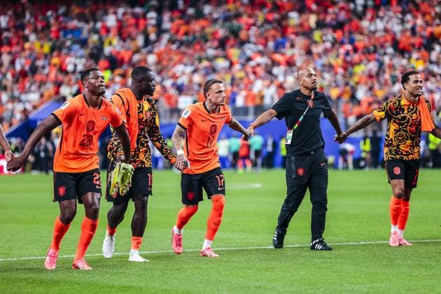 HOUSTON, 20-06-2026, Houston Stadium, Match between The Netherlands and Sweden. Picture shows n22 , Netherlands player Brian Brobby , Netherlands player Noa Lang , Netherlands player Donyell Malen , Netherlands player Justin Kluivert celebrating the win. Final score 5-1 Netherlands - Sweden (World Cup 2026)  x204505079x Copyright: