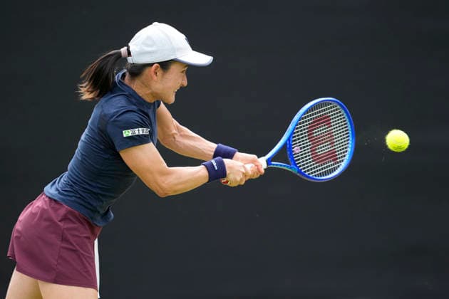 Lexus Nottingham Open - Day Six Shuko Aoyama competes during the semi-final doubles match at the 2026 Lexus Nottingham Open Women s tennis tournament at the Nottingham Tennis Centre in Nottingham, England, on June 20, 2026. Nottingham Great Britain United Kingdom  Copyright: xOwenxHammondx originalFilename:hammond-2026lexu260620_nppWz.jpg