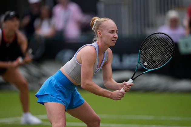Lexus Nottingham Open - Day Six Mariia Kozyreva competes during the semi-final doubles match at the 2026 Lexus Nottingham Open Women s tennis tournament at the Nottingham Tennis Centre in Nottingham, England, on June 20, 2026. Nottingham Great Britain United Kingdom  Copyright: xOwenxHammondx originalFilename:hammond-2026lexu260620_npKlT.jpg
