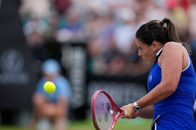 Lexus Nottingham Open - Day Six Emma Navarro competes during the semi-final singles match at the 2026 Lexus Nottingham Open Women s tennis tournament at the Nottingham Tennis Centre in Nottingham, England, on June 20, 2026. Nottingham Great Britain United Kingdom  Copyright: xOwenxHammondx originalFilename:hammond-2026lexu260620_npEVu.jpg