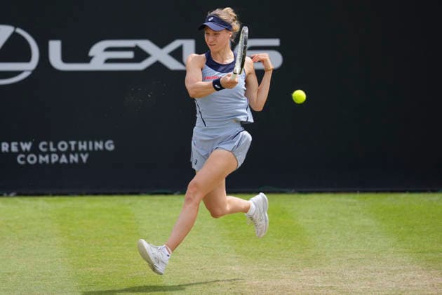 Lexus Nottingham Open - Day Six Viktorija Golubic competes during her semi-final singles match at the 2026 Lexus Nottingham Open Women s tennis tournament at the Nottingham Tennis Centre in Nottingham, England, on June 20, 2026. Nottingham Great Britain United Kingdom  Copyright: xOwenxHammondx originalFilename:hammond-2026lexu260620_npHlX.jpg